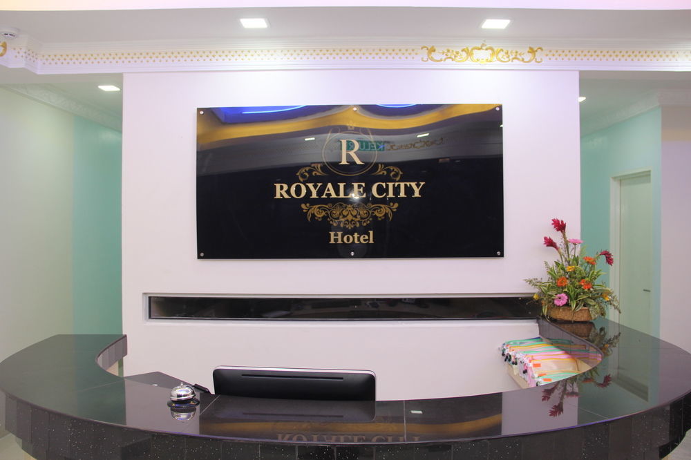 Oyo 89665 Royale City Hotel Sepang Exteriér fotografie